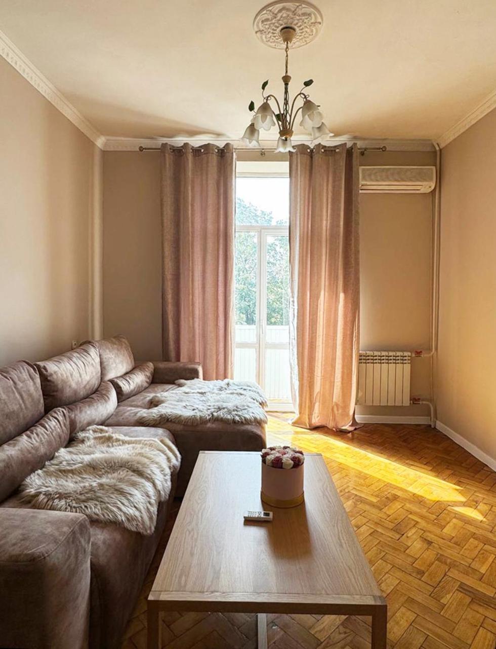 Ultra Central Nice Ap Chişinǎu Buitenkant foto
